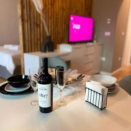 Apartamento Tomis Center *