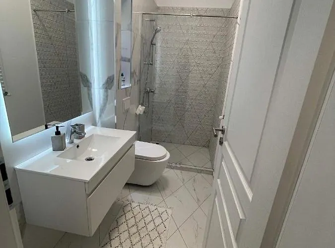 Apartamento Tomis Center *